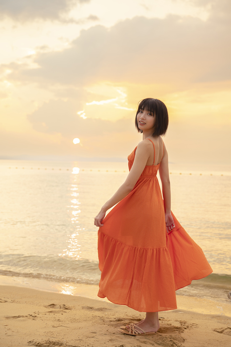 坂ノ上茜1st写真集『あかねいろ』デジタル版より（（C）光文社／週刊FLASH　撮影：矢西誠二）