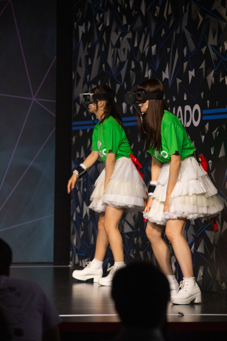 チームワークのよさを見せた黒嵜菜々子と浅原凜（チームC）