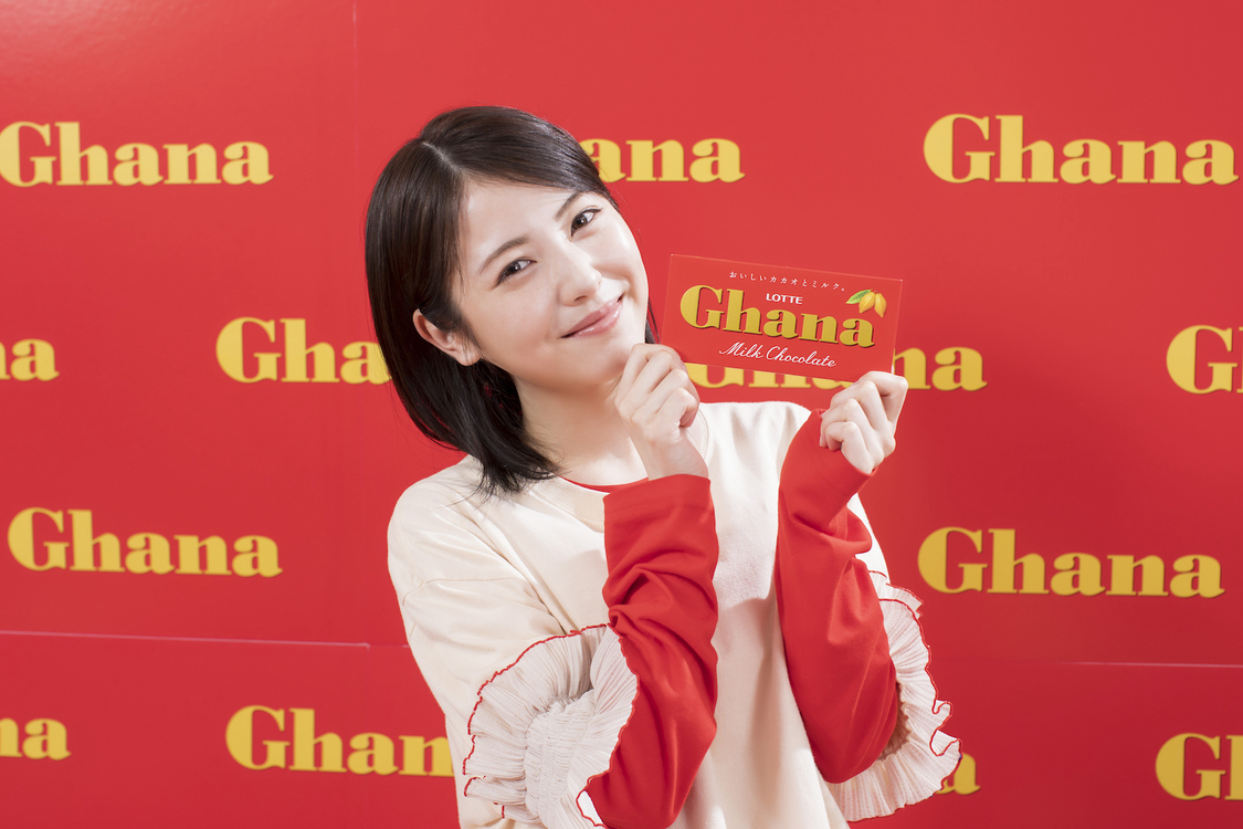 ロッテ ガーナミルクチョコレート 新TV-CM「アガる口どけ」篇より場面写真＆撮影現場写真