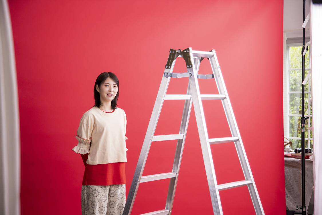 ロッテ ガーナミルクチョコレート 新TV-CM「アガる口どけ」篇より場面写真＆撮影現場写真