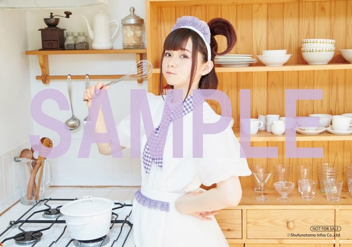 『諏訪ななかフォトブック　すわわんだーらんど　～Happily ever after～』ゲーマーズ特典ブロマイド