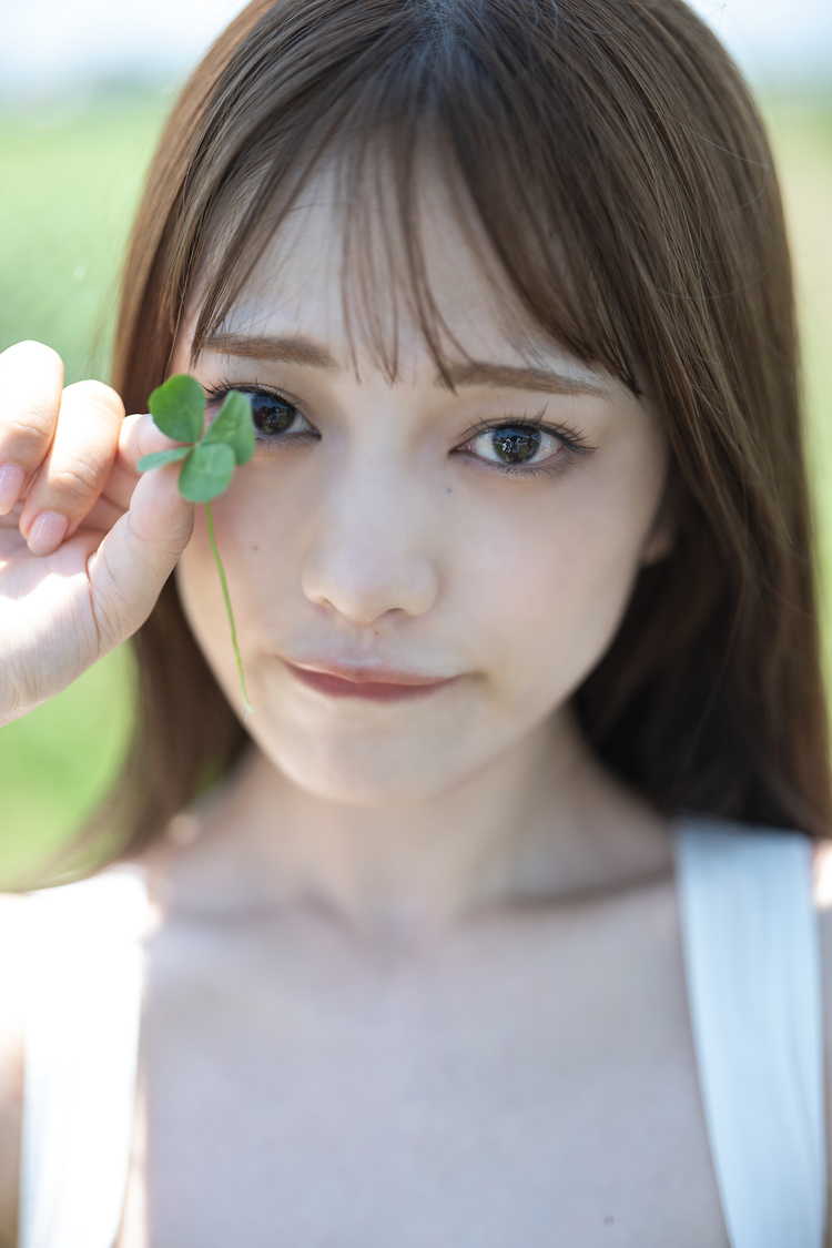 森みはる2nd写真集 『タイトル未定』より（撮影：藤本和典）