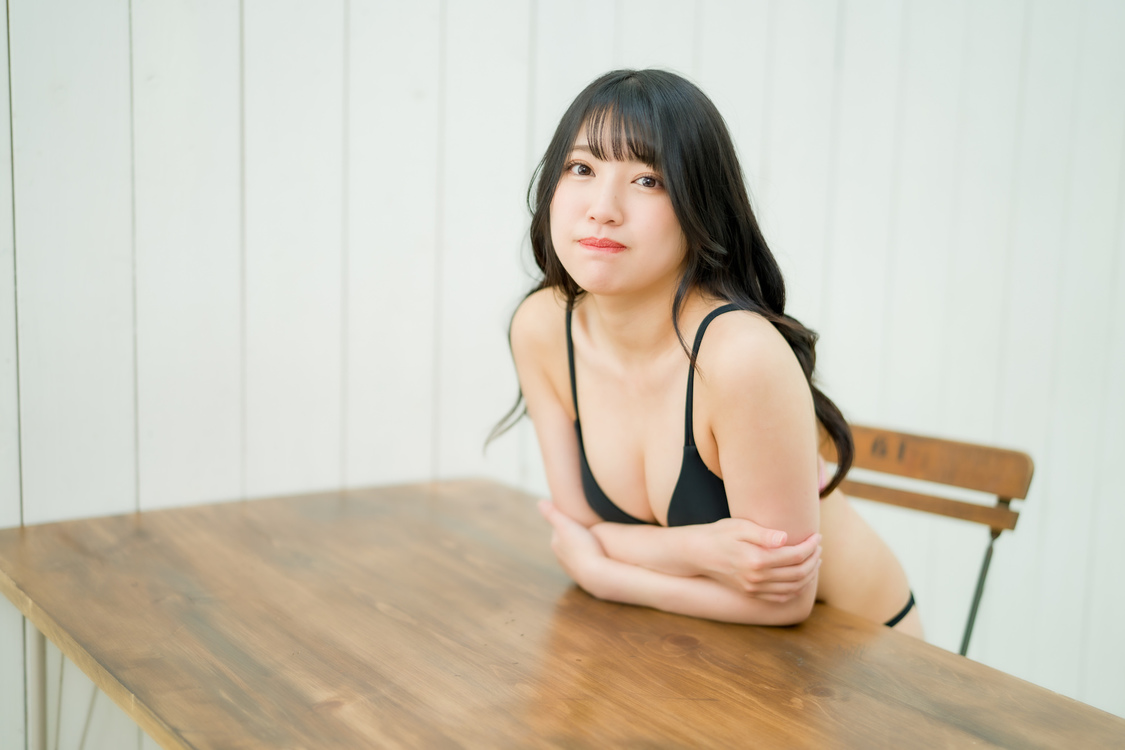 咲菜月写真集『bloom』