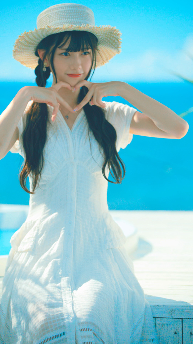 千葉恵里©AKB48／キングレコード