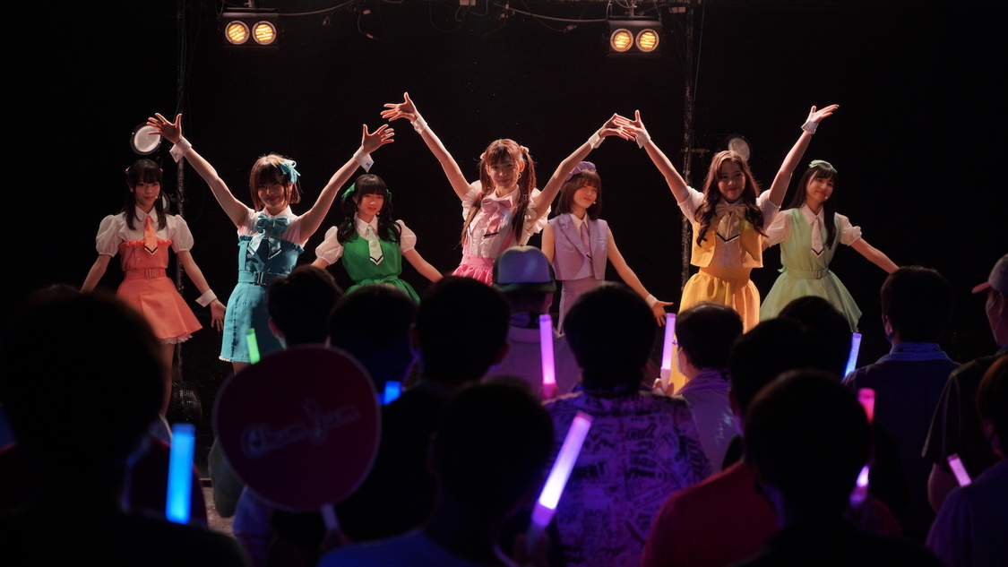 『推しが武道館いってくれたら死ぬ』場面写真（©平尾アウリ・徳間書店／「推しが武道館いってくれたら死ぬ」製作委員会・ABC）