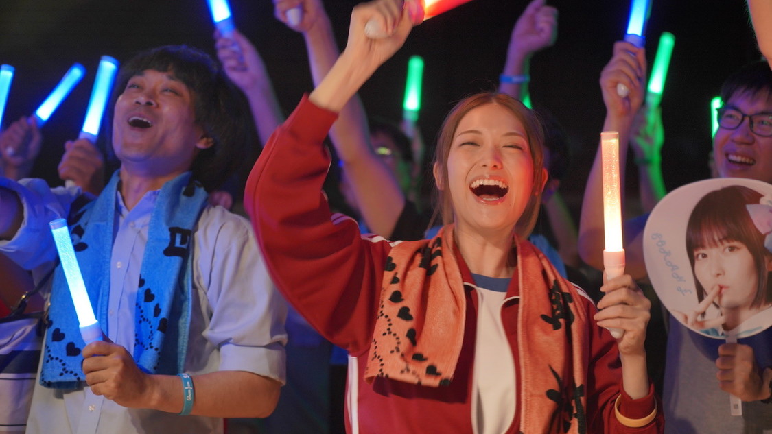 『推しが武道館いってくれたら死ぬ』場面写真（©平尾アウリ・徳間書店／「推しが武道館いってくれたら死ぬ」製作委員会・ABC）