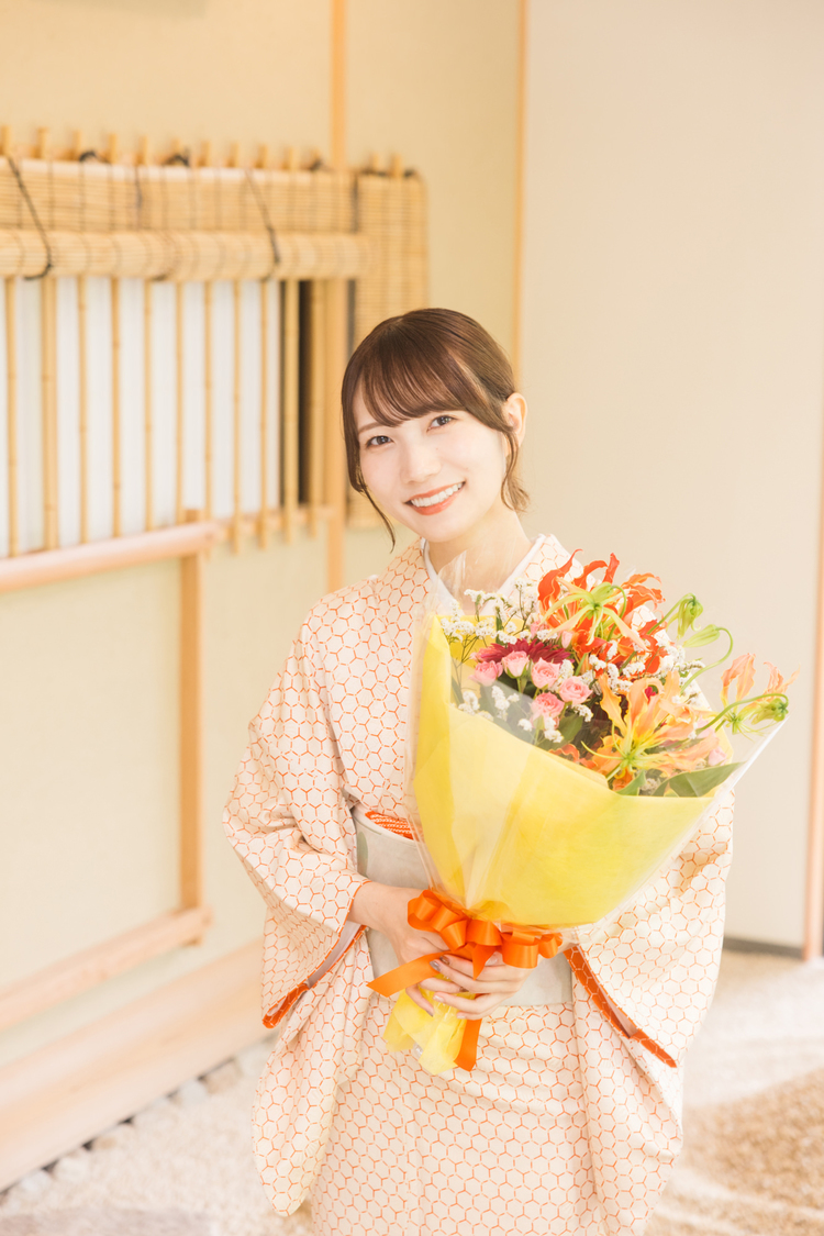 江嶋綾恵梨（江嶋さん連載、ありがとうございました！　Pop'n'Roll編集部一同）