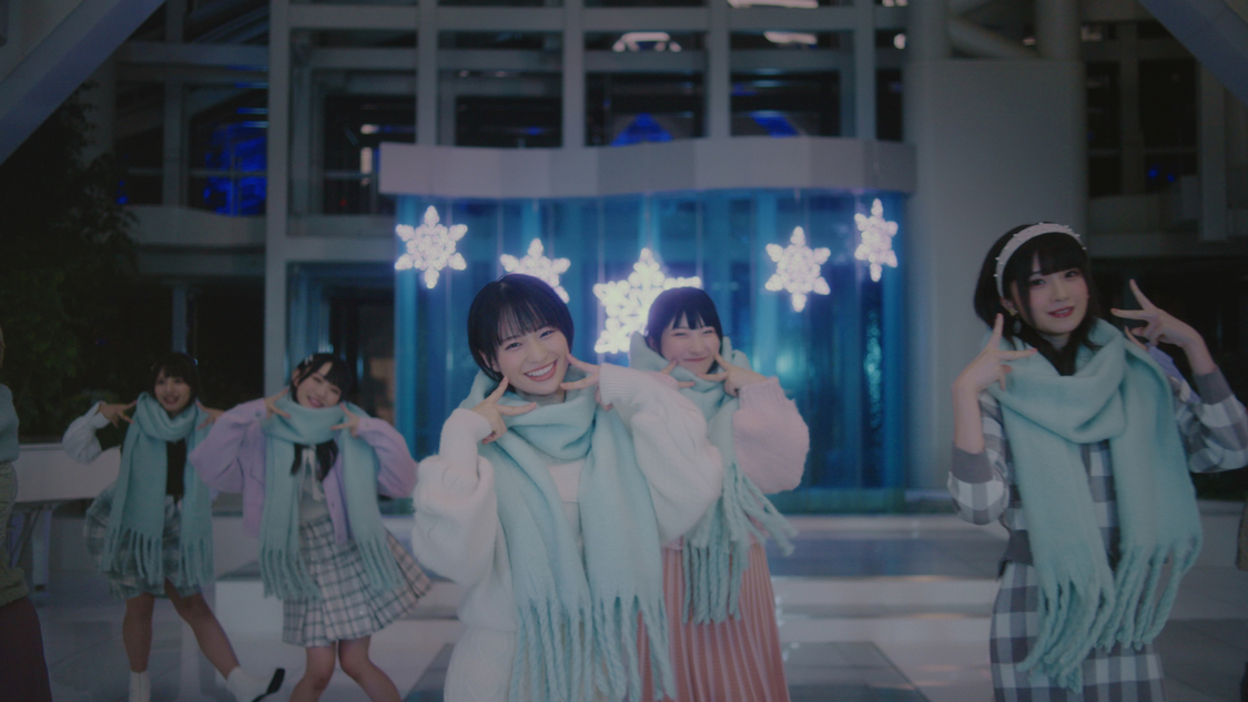 ≠ME「はにかみショート」MV場面写真