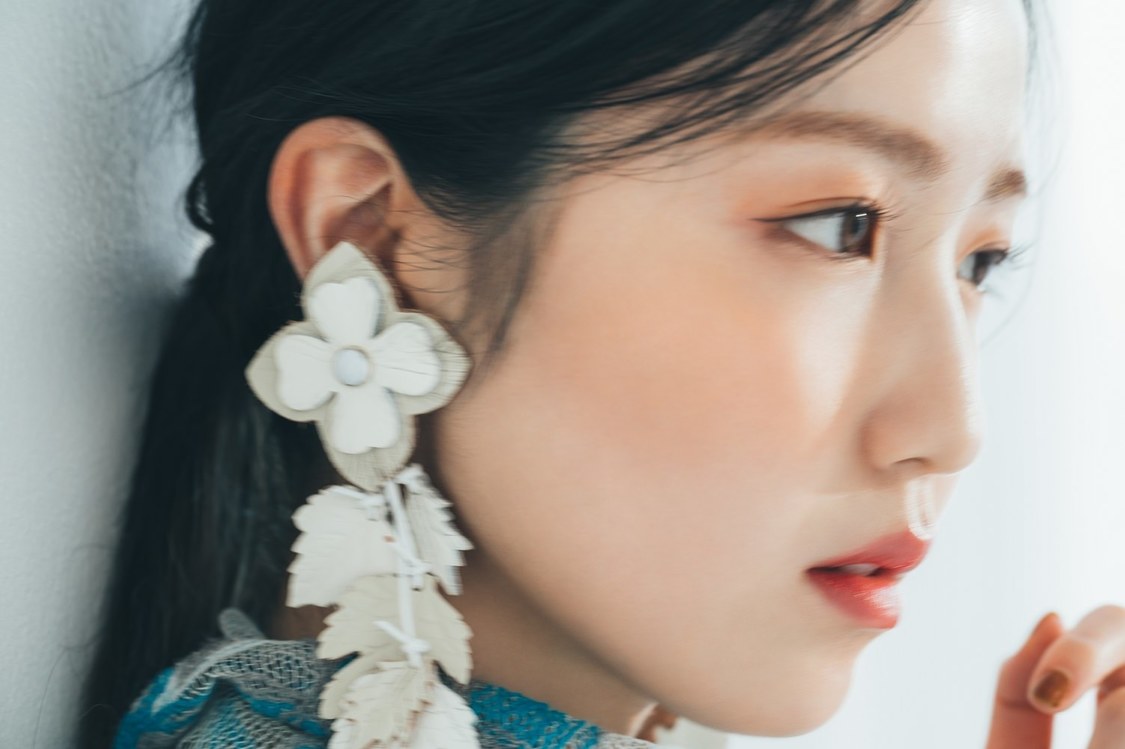 本田仁美『ドルチェ＆ガッバーナ ビューティ プレス』より