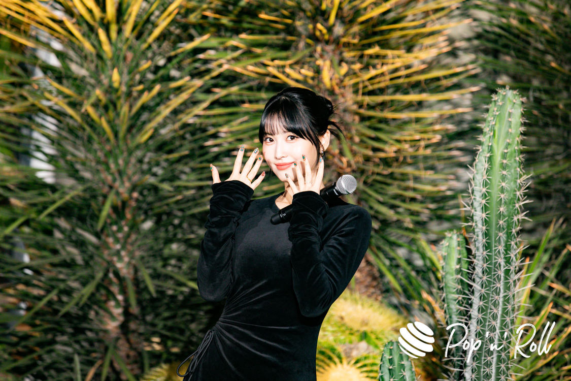 TWICE モモ＜オニツカタイガー「MEXICO 66™ CACTFUL™」プレミア＞在日メキシコ大使館（2022年10月27日）