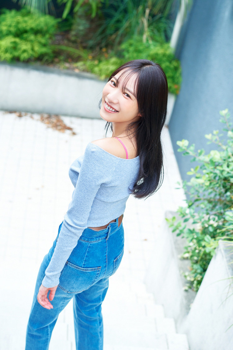 横野すみれ『FLASH』アザーカット（（C）光文社／週刊FLASH　撮影：岡本武志）