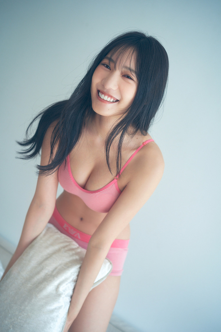 横野すみれ『FLASH』アザーカット（（C）光文社／週刊FLASH　撮影：岡本武志）