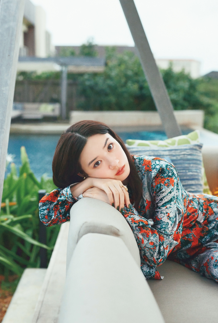 『永野芽郁オフィシャルカレンダー2023』STARDUST SHOPPERS特典イメージ（©︎SDP）