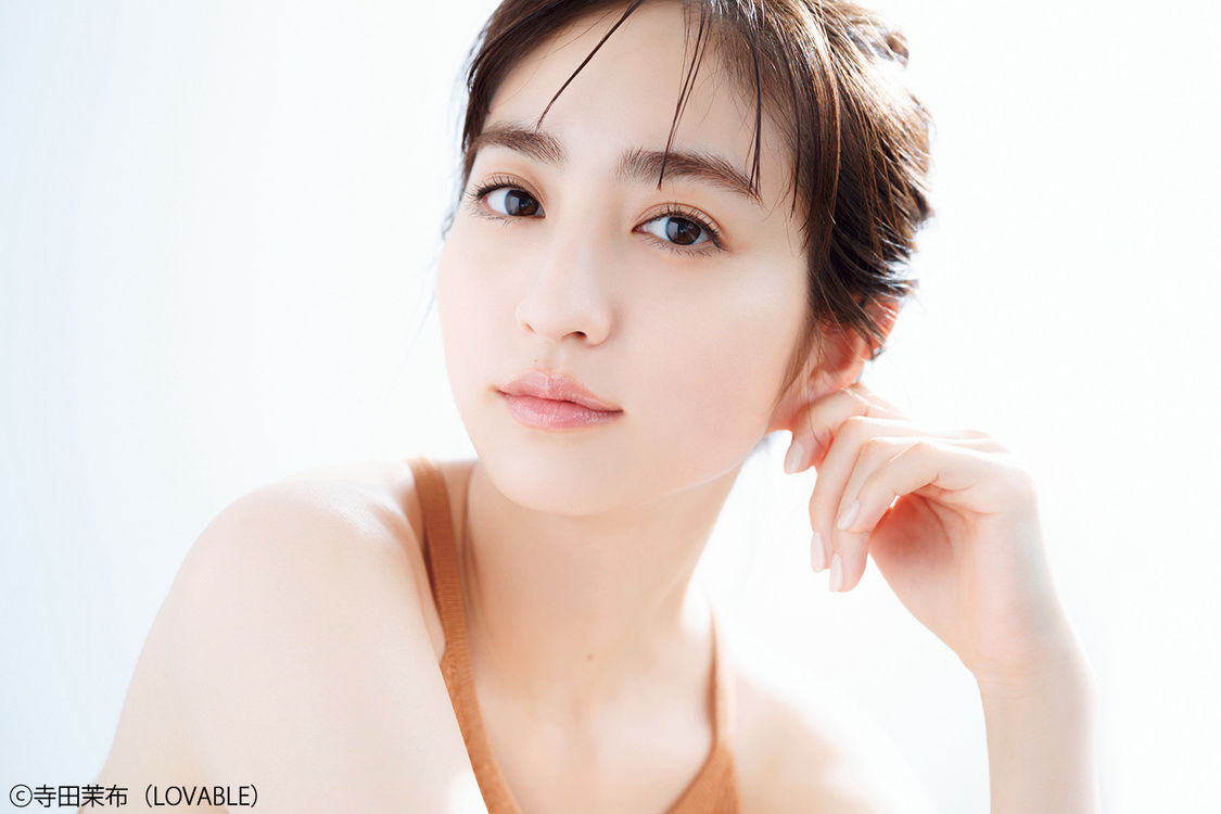 堀田茜（(C)寺田茉布（LOVABLE））