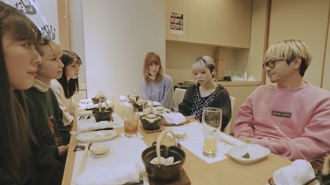 「【豆柴の大群】Document of MUST CHANGE」より