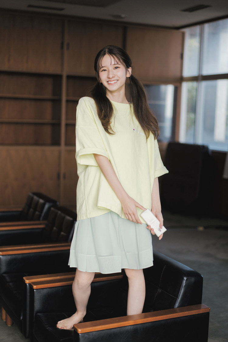 『B.L.T.2023年1月号』（東京ニュース通信社刊　撮影：HIROKAZU）