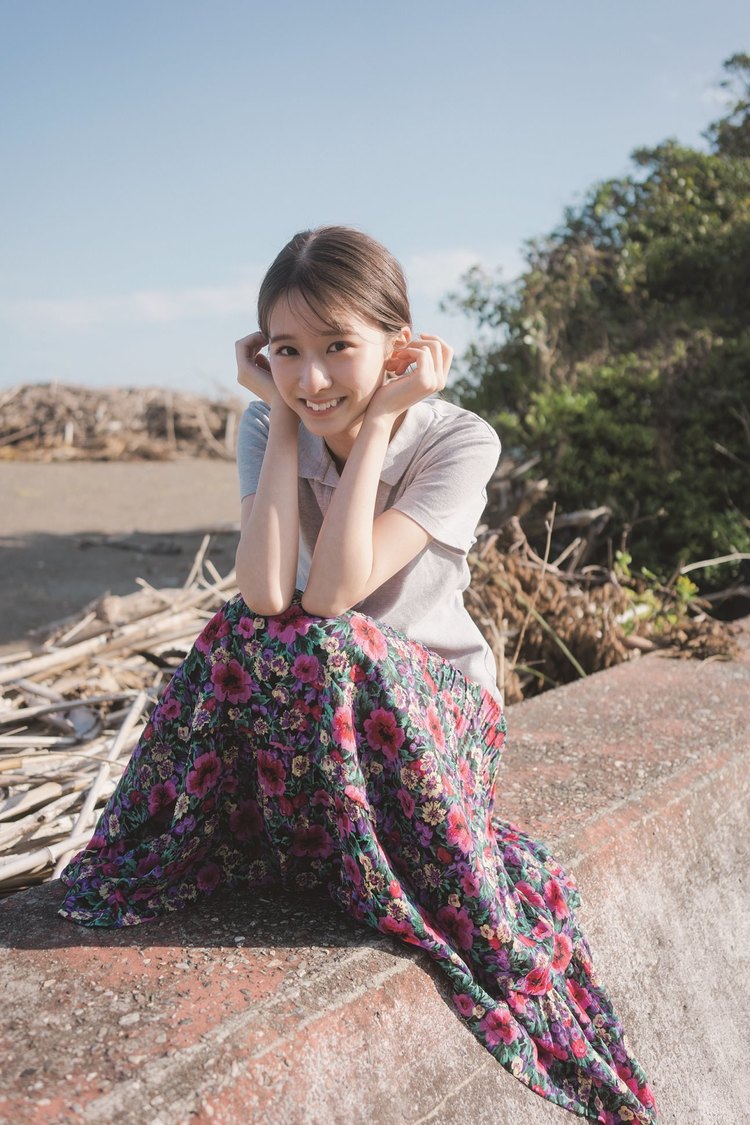 『B.L.T.2023年1月号』（東京ニュース通信社刊　撮影：HIROKAZU）