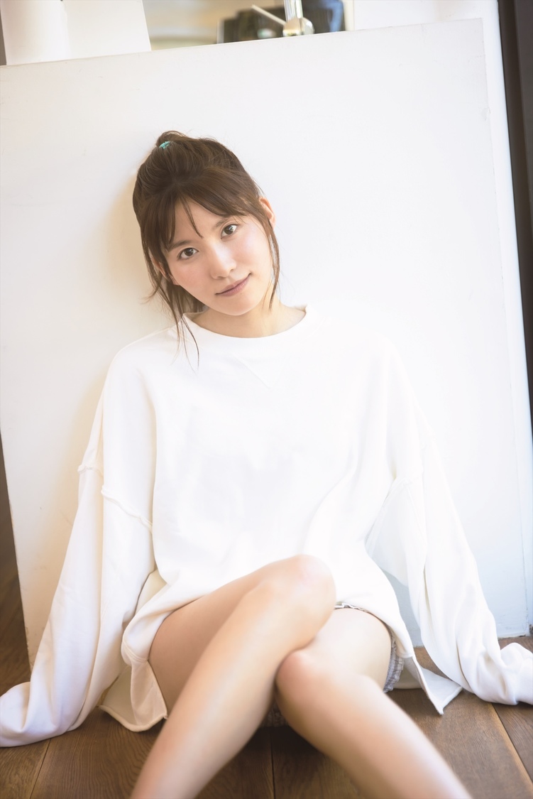 『AKB48 谷口めぐ 1st写真集 可愛さの理由』先行カット第3弾（(C)KADOKAWA (C) A.M.Entertainment PHOTO/TANAKA TOMOHISA）