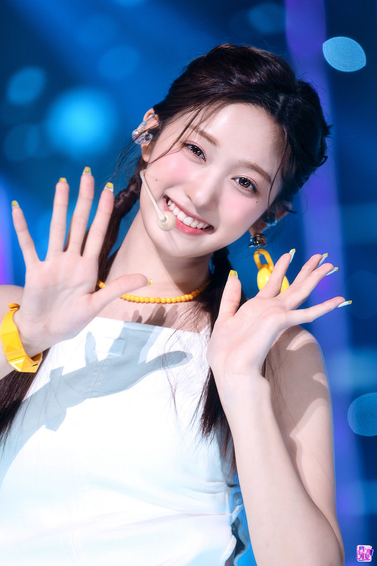 IVE 9月／10月配信分『SBS人気歌謡』《字幕版》（ⓒSBS）