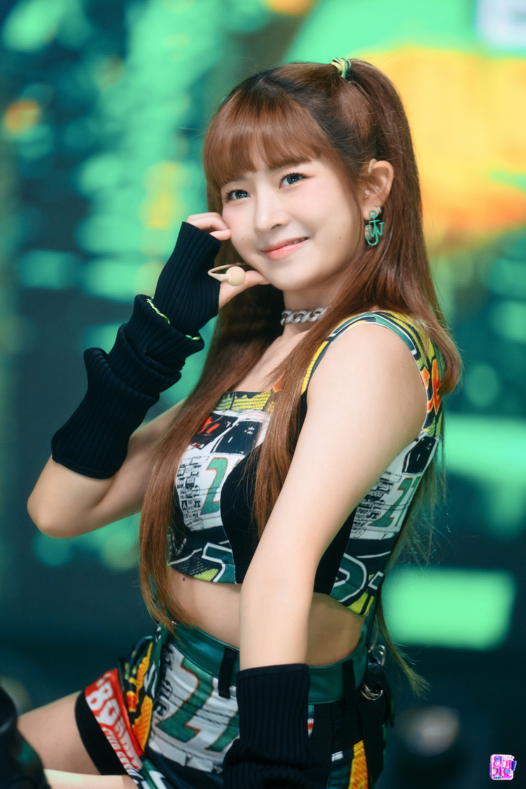 IVE 9月／10月配信分『SBS人気歌謡』《字幕版》（ⓒSBS）