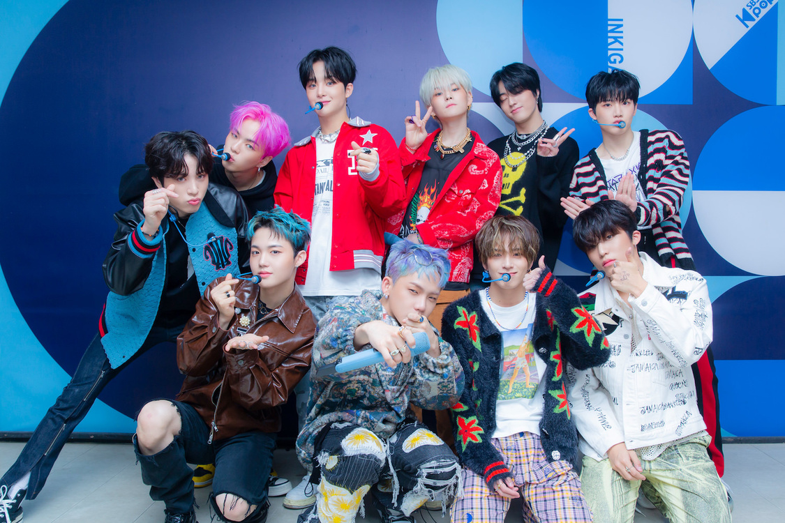 TREASURE 9月／10月配信分『SBS人気歌謡』《字幕版》（ⓒSBS）