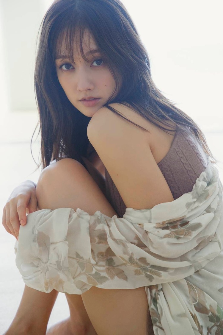 『sweet特別編集 谷まりあ写真集 You and Me』先行カット