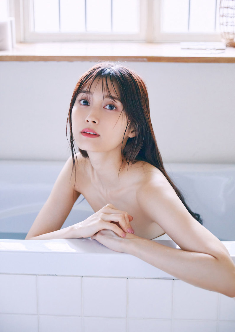 エモカワDigital PhotoBook04『【デジタル写真集】小山璃奈　大好きなカノジョ』