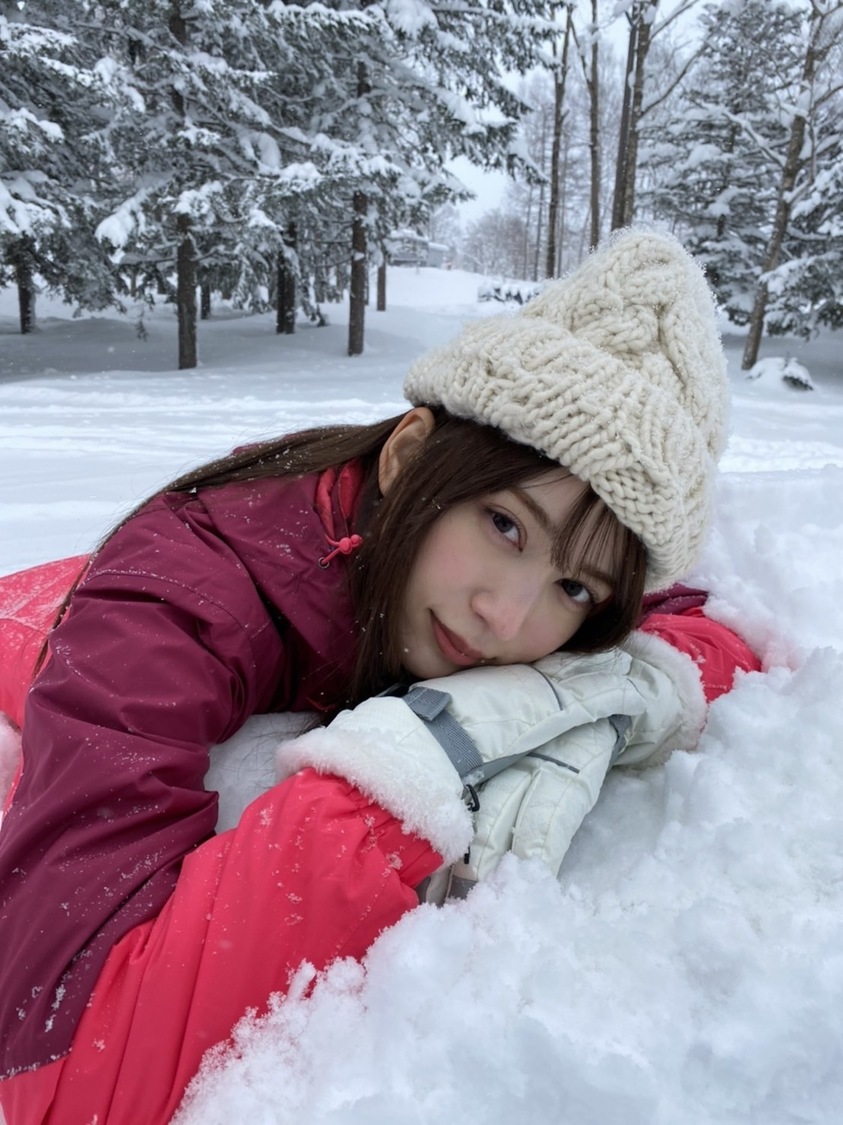 雪平莉左1st写真集『とろける。』オフショット