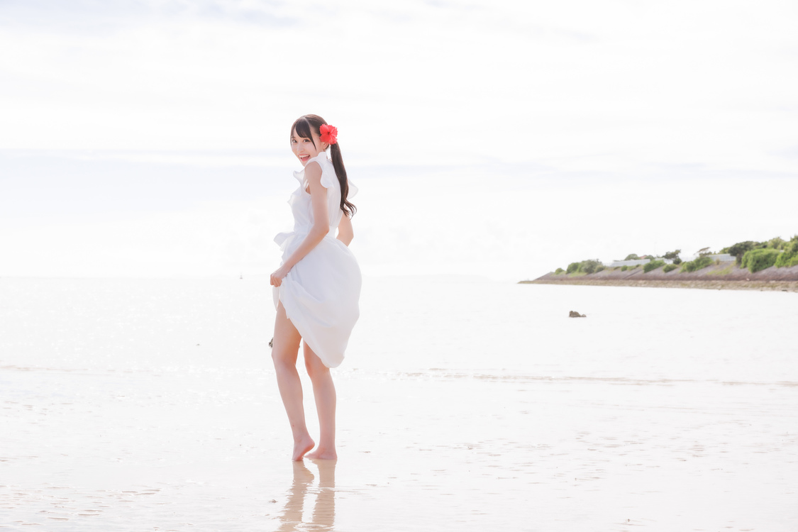 宮花もも『素もも。〜前編〜』より