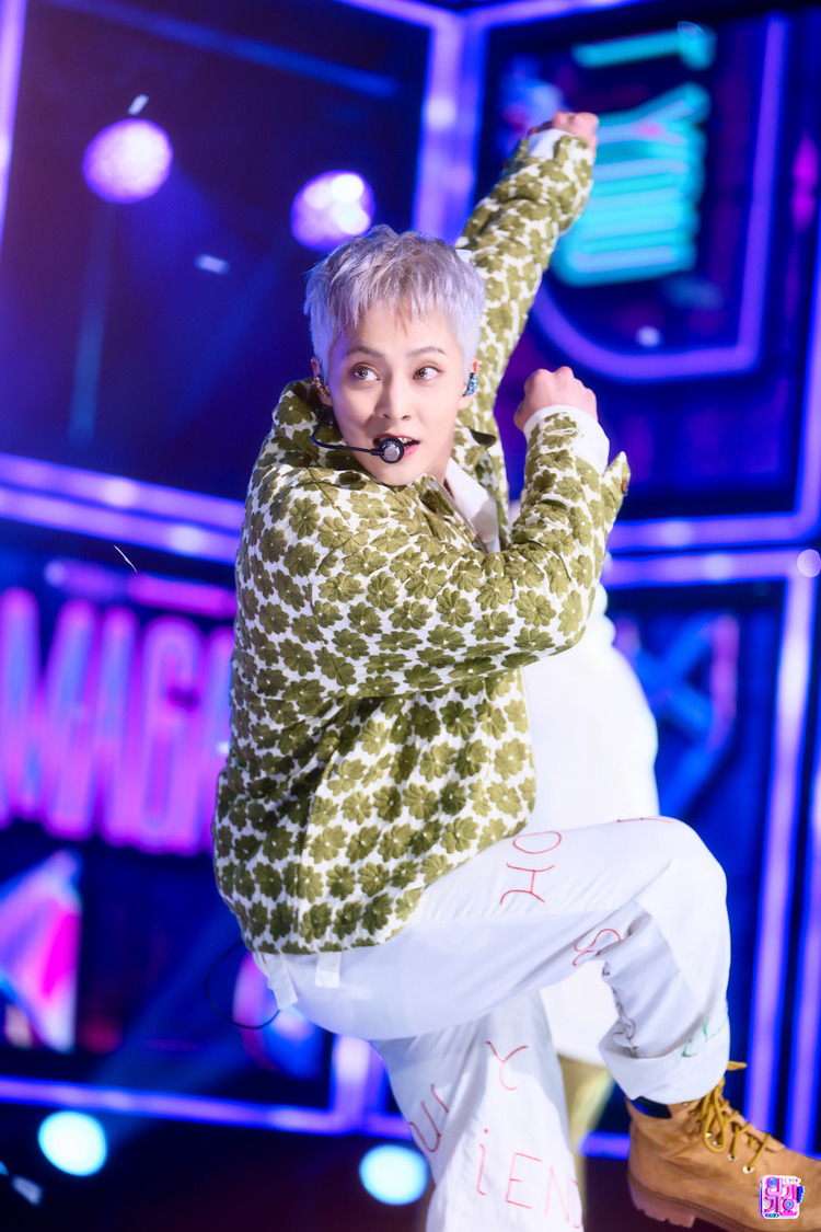 シウミン（EXO）『SBS人気歌謡』より