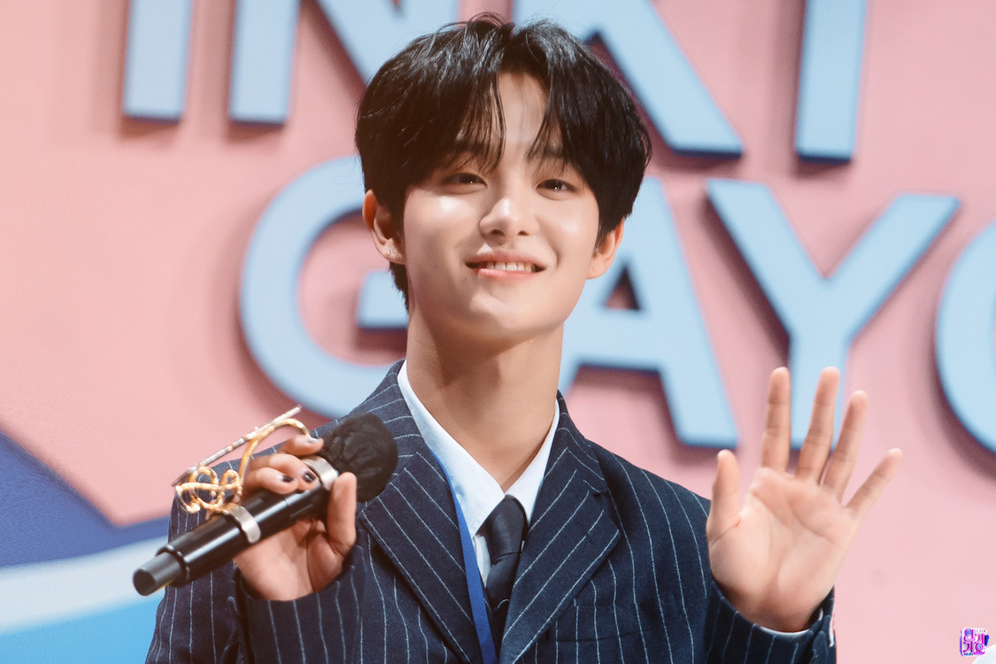 MC『SBS人気歌謡』より