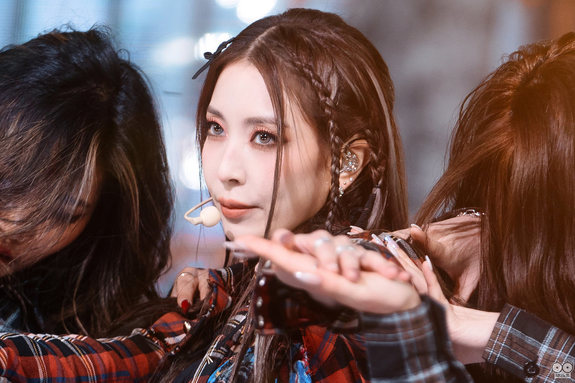 BoA『SBS人気歌謡』より