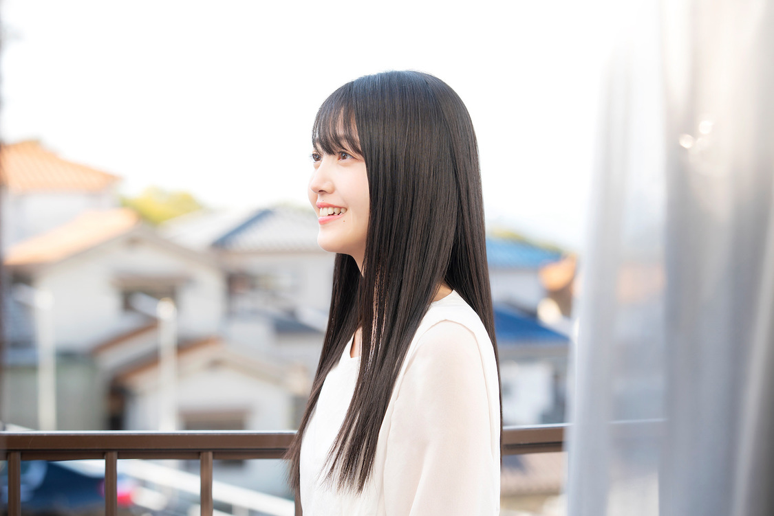 愛助／久保史緒里（乃木坂46）（©2022 山本中学・少年画報社／「左様なら今晩は」製作委員会）