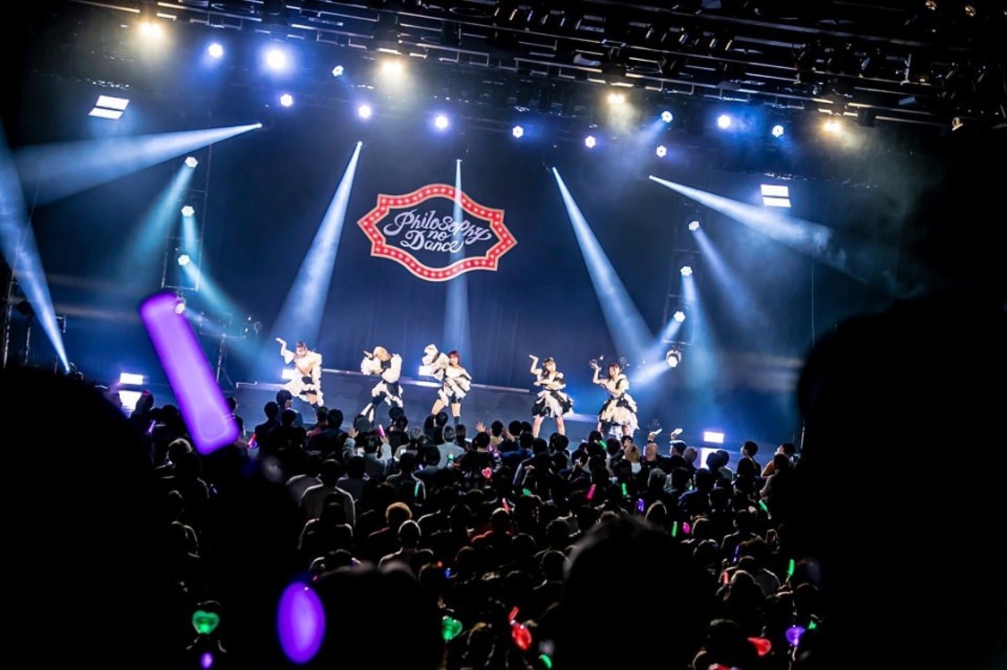 フィロソフィーのダンス＜新体制お披露目ワンマンライブ〜騙されたと思って愛されてみて♡〜＞日本橋三井ホール（2022年12月23日）