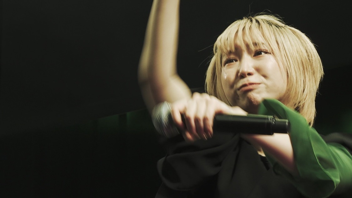 豆柴の大群「りスタート」ライブ映像より