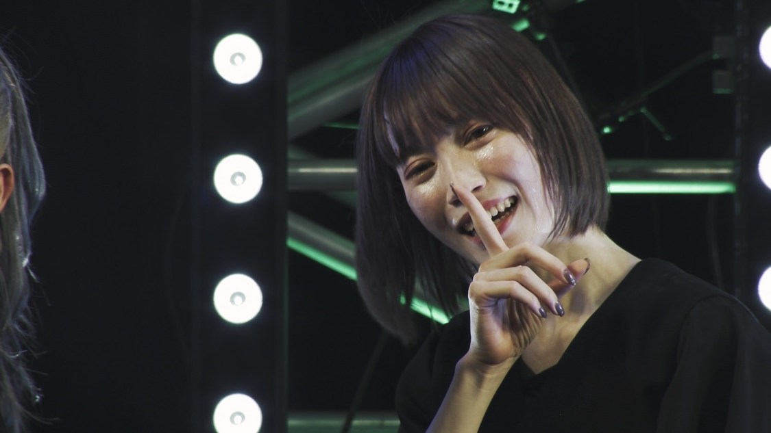 豆柴の大群「りスタート」ライブ映像より