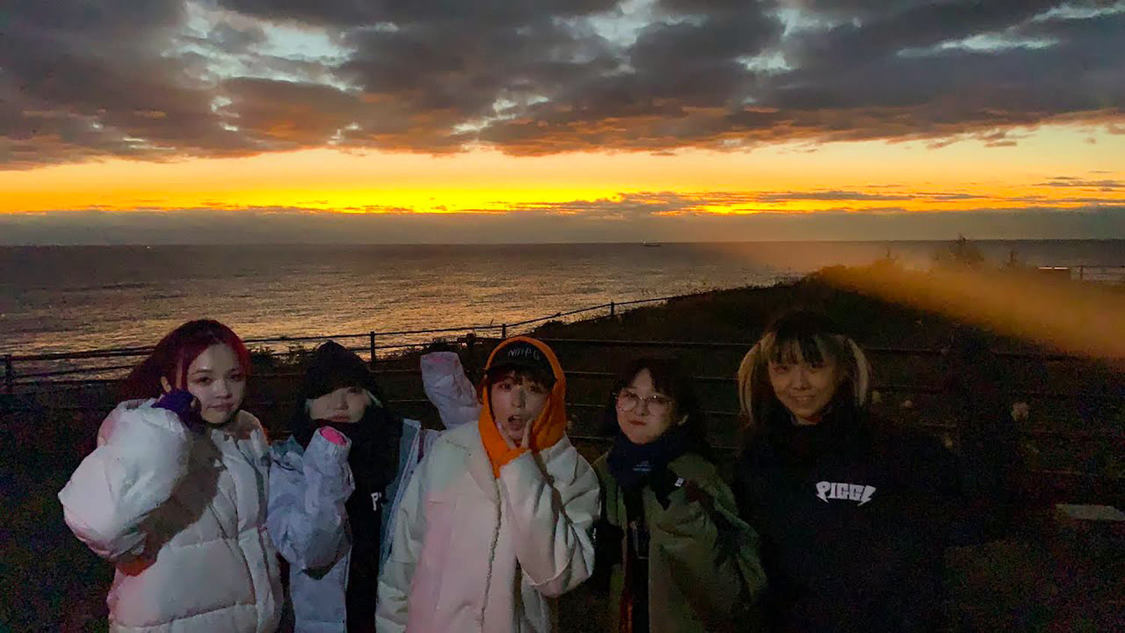 PIGGS、メジャーデビュー日にちなんだ企画『111km負けんなBABY』より