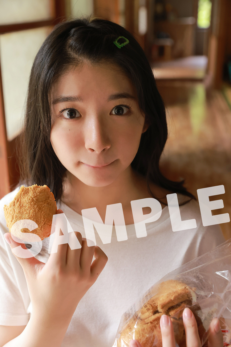 進藤あまね1st写真集　楽天特典ブロマイド