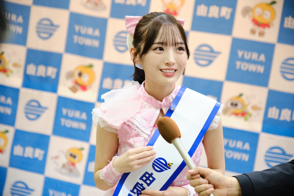 由良ゆら（#よーよーよー／(C)Shimoyama Haruka）