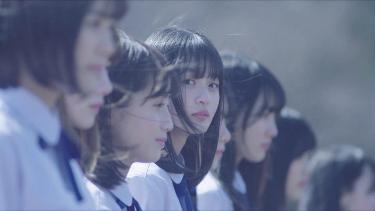 乃木坂46 4期生楽曲「4番目の光」MVより