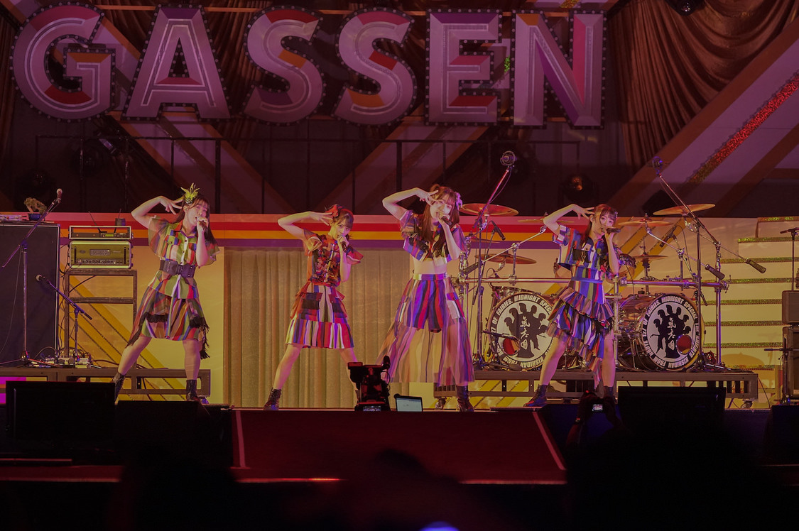 ＜第6回 ももいろ歌合戦＞日本武道館（2022年12月31日／©︎キングレコード）