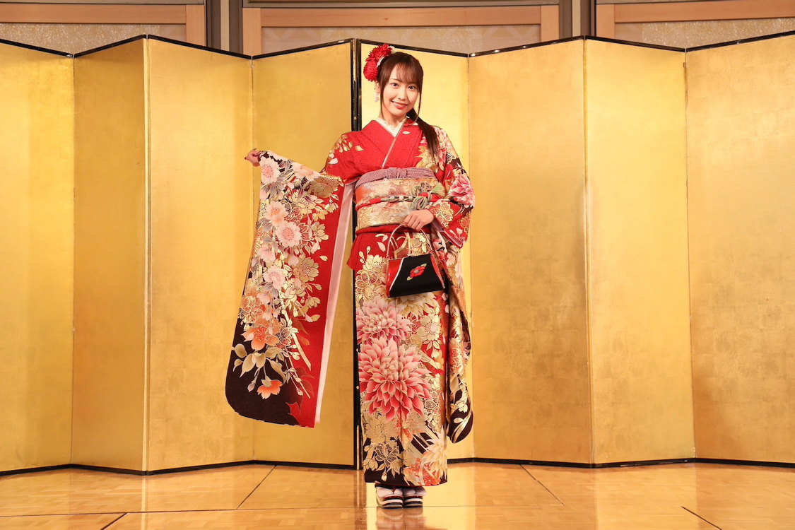 野村実代（©2023 Zest, Inc.／衣装協力：株式会社清水屋）