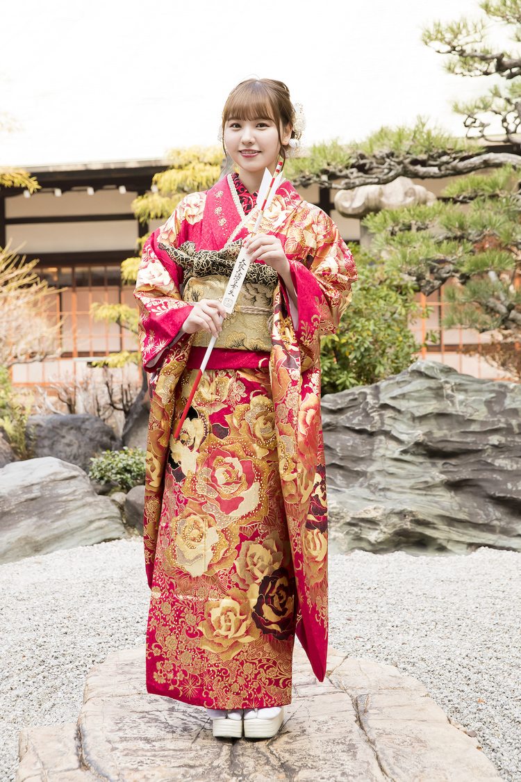 本郷柚巴＜新成人メンバー「はたちのつどい」＞大阪天満宮（2023年1月9日／©Showtitle）