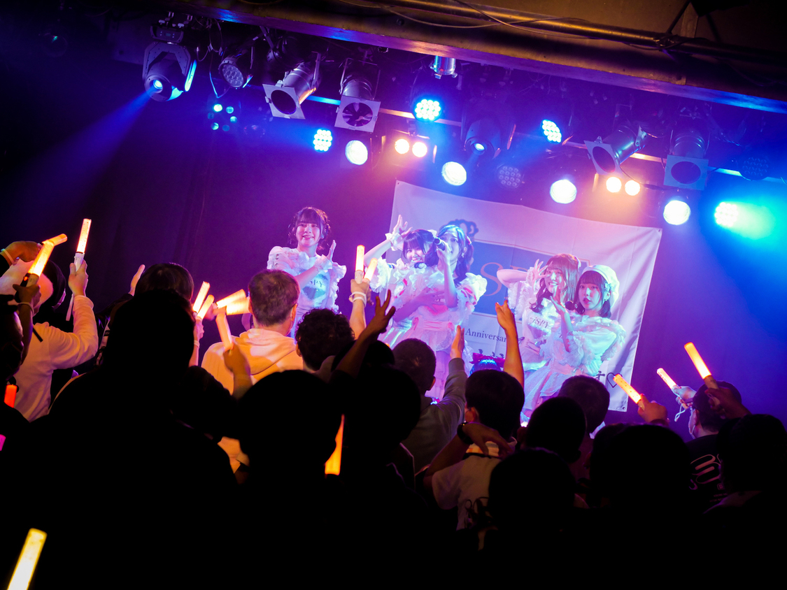 iSPY＜iSPY 1st Anniversary Tour 2022-2023 あなたのハートはいただきます♡＞アメリカ村 DROP（2023年1月8日）