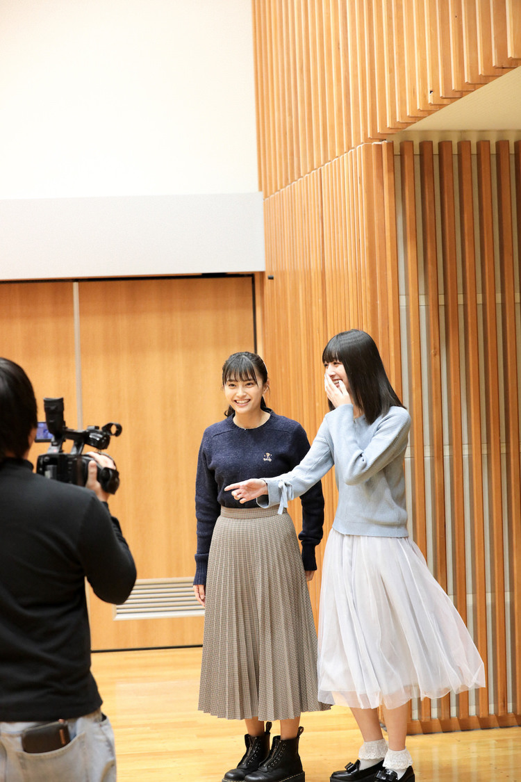 マジカル・パンチライン小山リーナ、清水ひまわり『ゆうなの那由多？超過酷！一万個ドミノライブツイスター』