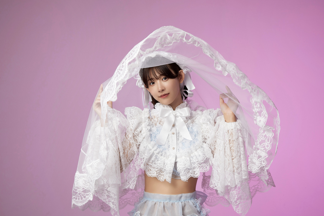 水湊みお（#ババババンビ）『ビッグコミックスピリッツ』第7号 アザーカット（©LESLIE KEE／小学館）