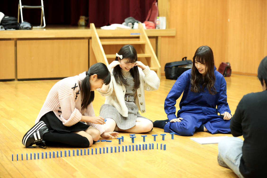 マジカル・パンチライン吉田優良里、吉澤悠華、沖口優奈『ゆうなの那由多？超過酷！一万個ドミノライブツイスター』