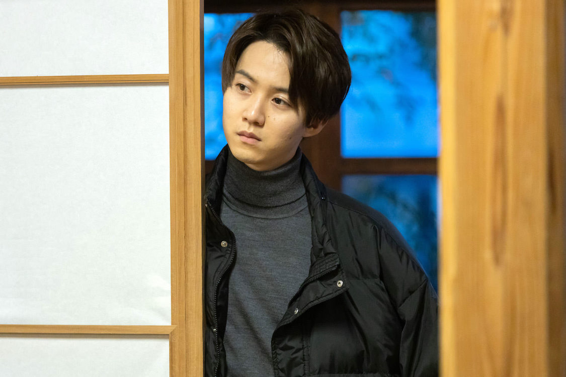 小越勇輝（渡辺隼人 役）