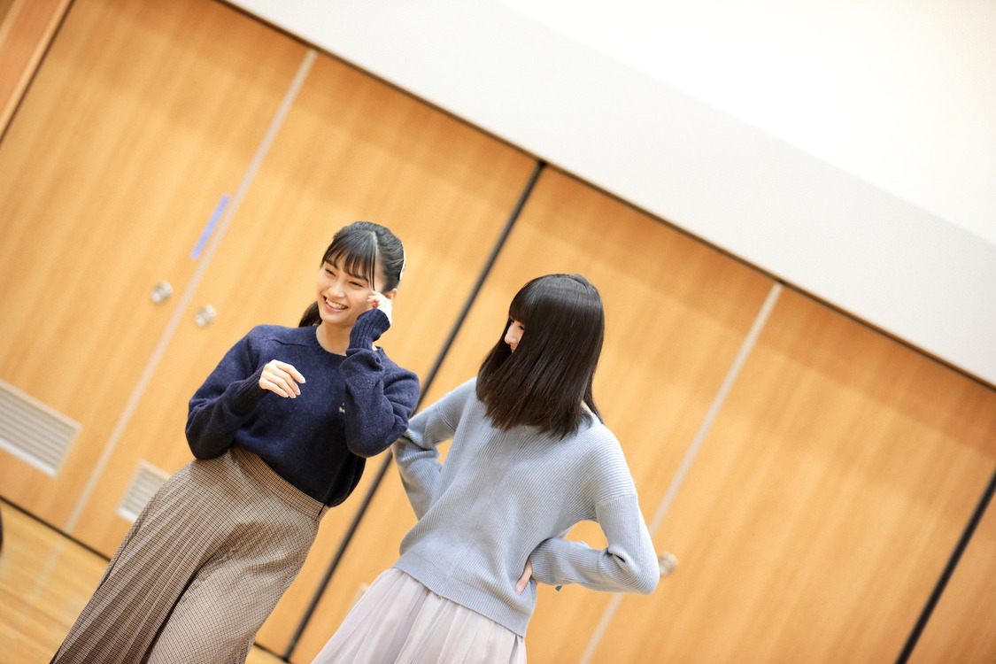 マジカル・パンチライン小山リーナ、清水ひまわり『ゆうなの那由多？超過酷！一万個ドミノライブツイスター』