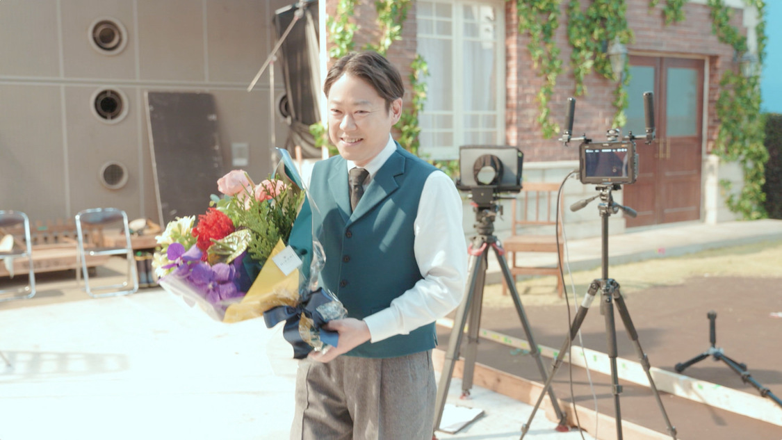 阿部サダヲ、新TV-CM「CO2を減らすために」篇「すすめ、ゼロカーボン！」篇 メイキング画像